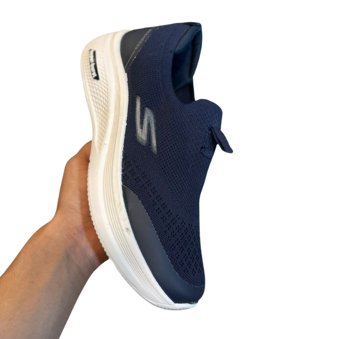 F105 Men’s Black Slip-On Sneakers – Lightweight Mesh Casual Daily Wear Shoes