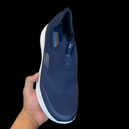 F105 Men’s Black Slip-On Sneakers – Lightweight Mesh Casual Daily Wear Shoes