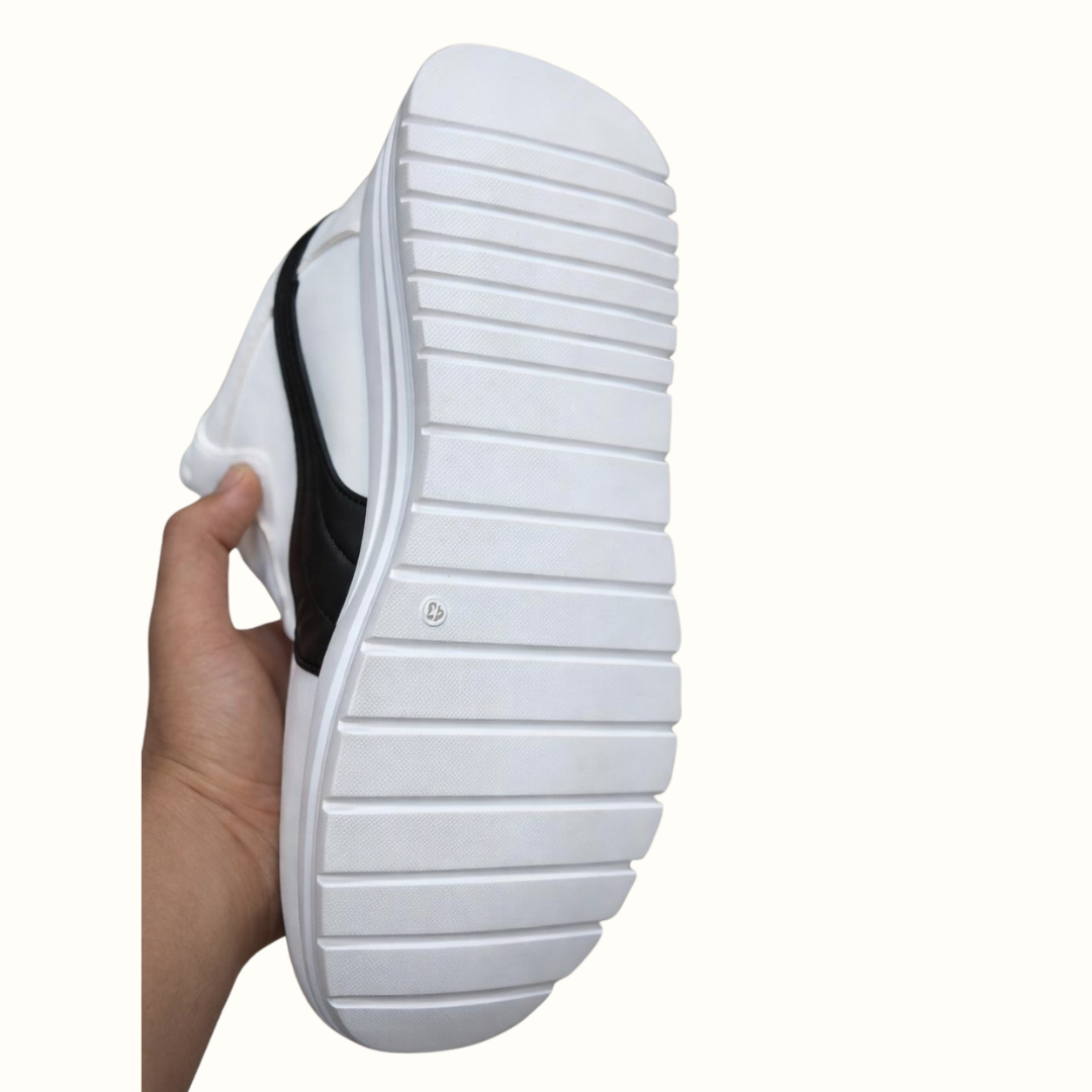 Men’s Stylish White Casual Sneakers – Comfortable Everyday Shoes