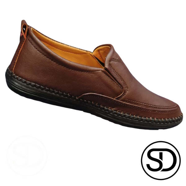Men’s Classic Brown Clark Shoes – Comfortable Slip-On & Everyday Wear