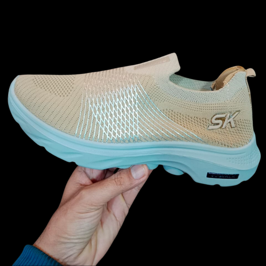 SK003 Men’s Slip-On Sports Sneakers – Lightweight Knit Comfort Shoes