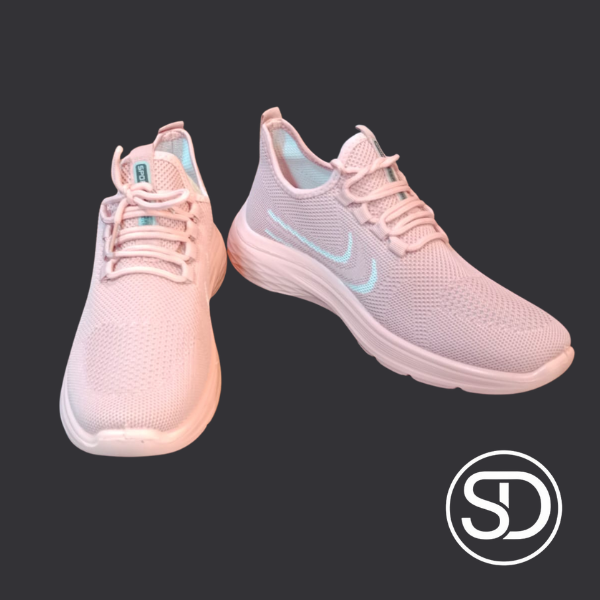 Women’s Lightweight Sports Sneakers – Breathable, Cushioned & Trendy (IS44)
