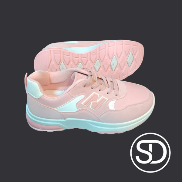 Women’s Stylish Sneakers – Lightweight, Comfortable & Trendy (Article HWY601)