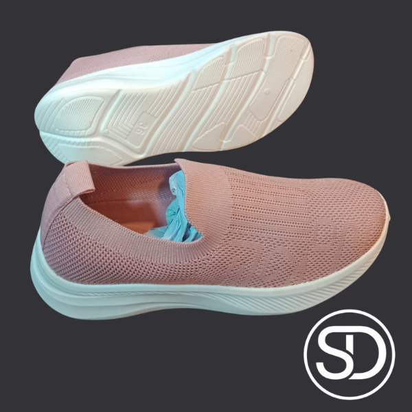 Women’s Slip-On Sports Shoes – Lightweight, Comfortable & Everyday Wear (XT 13001)