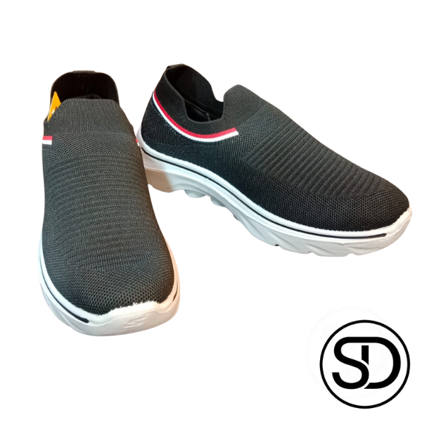 Men’s Slip-On Walking Shoes – Lightweight, Breathable & All-Day Comfort (YAZ30)