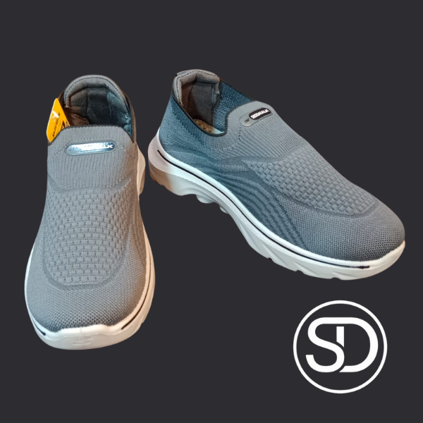 Men’s Slip-On Walking Shoes – Lightweight, Breathable & All-Day Comfort (YAZ30)