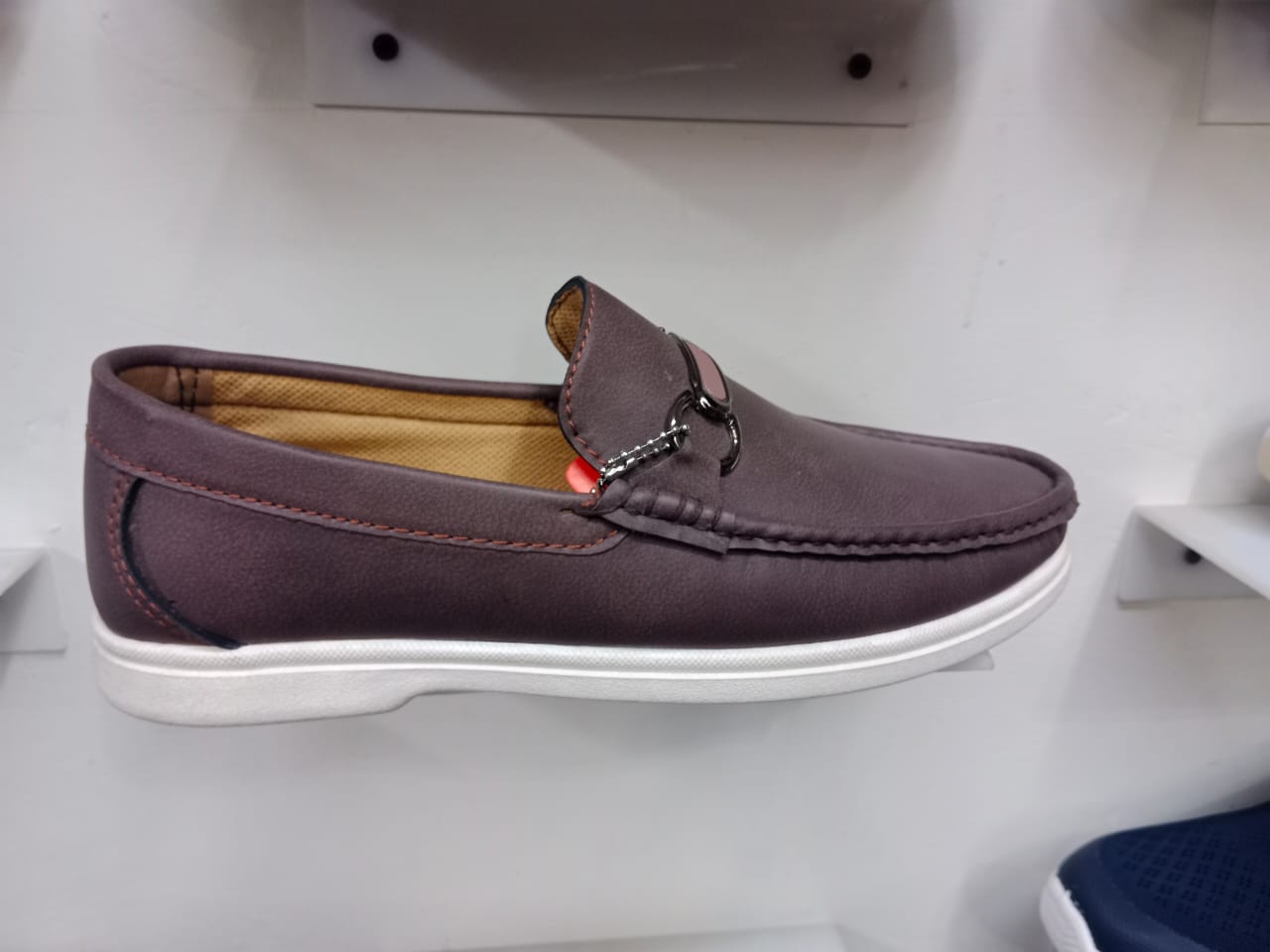 Style Deal Men’s Premium Textured Grey Loafers – Elegant Handcrafted Slip-On Shoes for Men | StyleDeal.pk