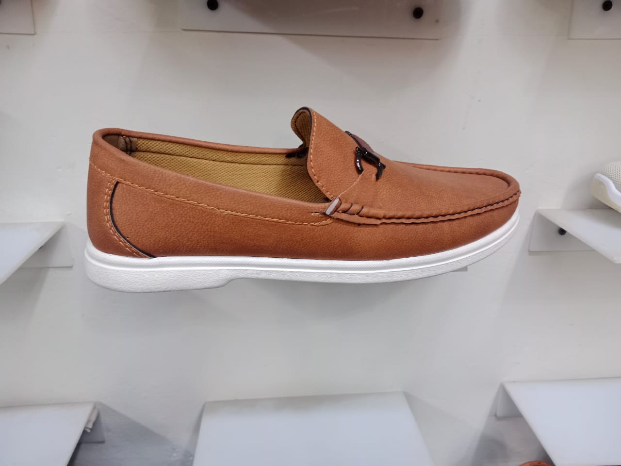 Style Deal Men’s Premium Textured Grey Loafers – Elegant Handcrafted Slip-On Shoes for Men | StyleDeal.pk