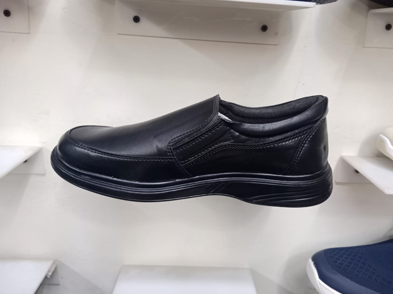 Men’s Black Raxine Loafers – Comfortable Formal & Daily Wear Slip-On Shoes