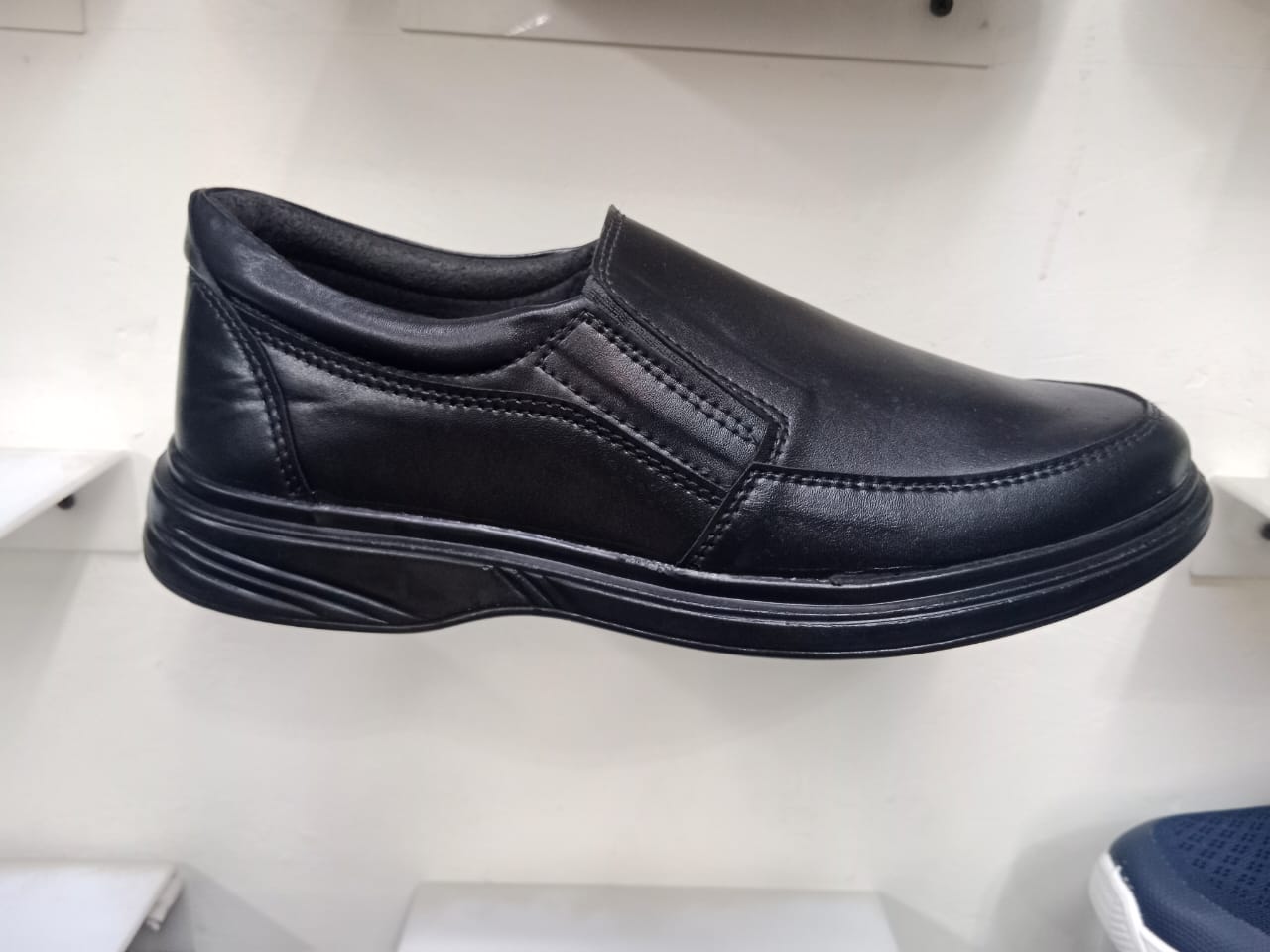 Men’s Black Raxine Loafers – Comfortable Formal & Daily Wear Slip-On Shoes